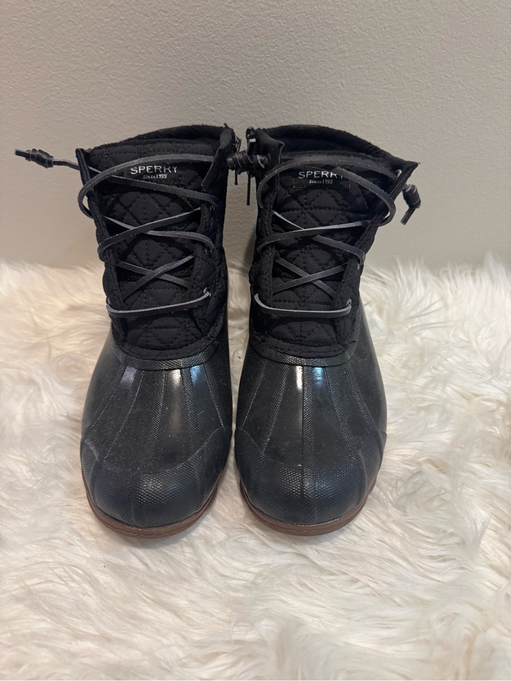 BARELY WORN Sperry Black Rain Boots